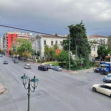 Comfortable Apartment In The City Center Афины Экстерьер фото