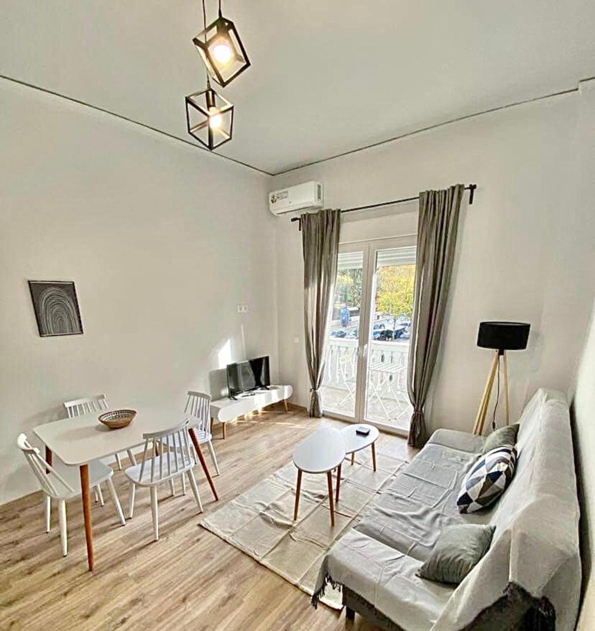 Comfortable Apartment In The City Center Афины Экстерьер фото