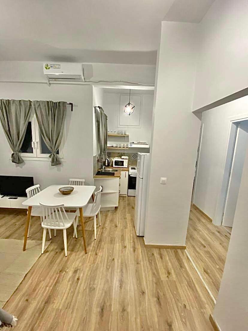 Comfortable Apartment In The City Center Афины Экстерьер фото