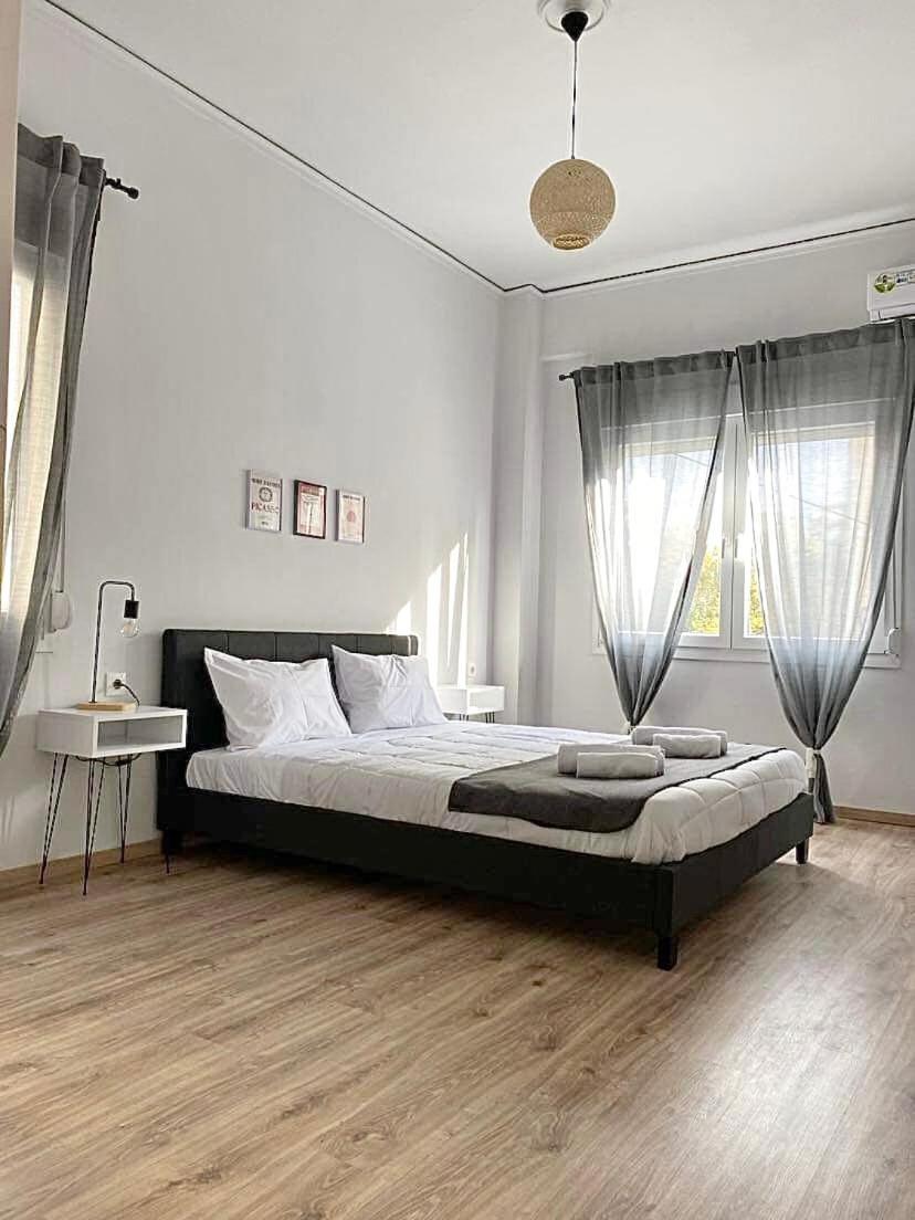 Comfortable Apartment In The City Center Афины Экстерьер фото